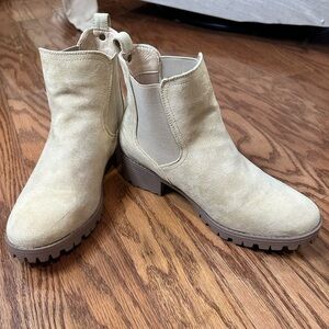 Stylish Tan Ankle Boots for Women